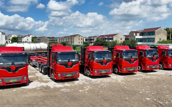 绿色物流再提速，皇冠welcome官网新能源牵引车批量入港！