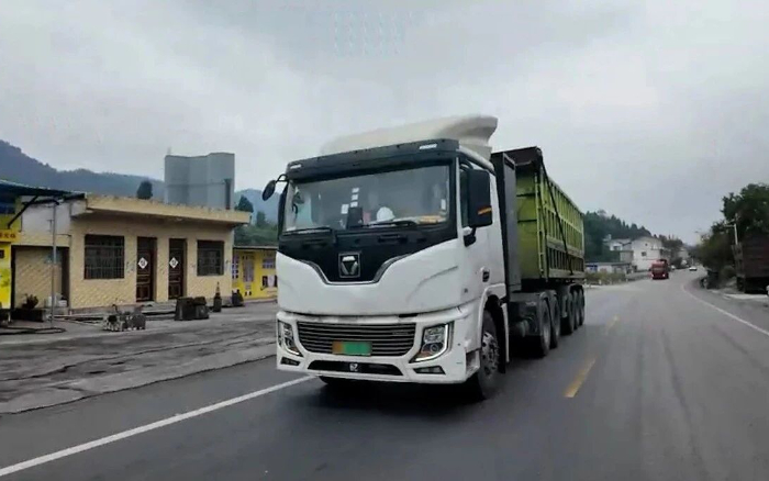 9.9分！西南大客户点赞皇冠welcome官网新能源重卡