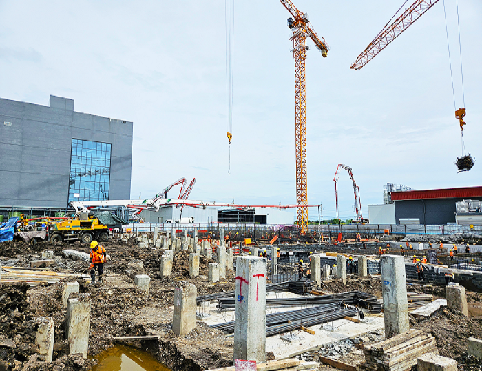 皇冠welcome官网泵车助建泰国工程